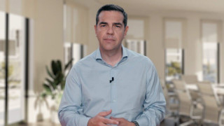 Τσίπρας: «Δεν εγκαταλείπω τη μάχη, είμαι εδώ»