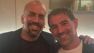 «Συνάντηση κορυφής» Βερόν-Καραγκούνη: «Σπουδαίος άνθρωπος, ο καλύτερος Έλληνας ποδοσφαιριστής»