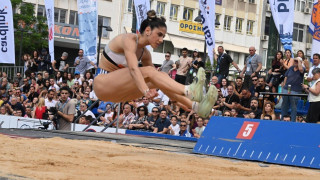 Piraeus Street Long Jump: Ατομικό για Σαρλάνη - Άκυρη η Καρύδη