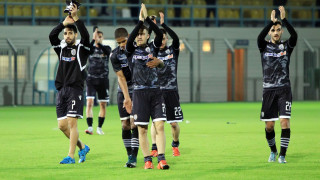 Ισως κάποιοι να μην είναι… καμένα χαρτιά