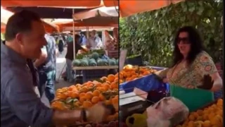 Εργαζόμενη σε λαϊκή στον Άδωνη: «Γεια σου μωρό μου, αλανιάρη και ζημιάρη»