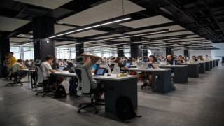 Οι λαοί που δουλεύουν περισσότερο και η θέση της Ελλάδας