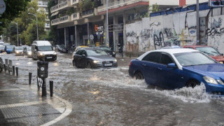 Θεσσαλονίκη: Βροχόπτωση και πλημμύρες-Τροχαίο στη Μουδανιών με τραυματία!
