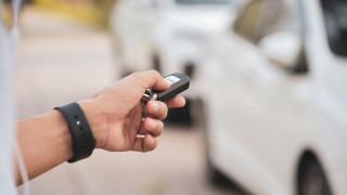 Αυτό το κόλπο θα σε σώσει- Ανοίγεις το παράθυρο του αυτοκινήτου με μια κίνηση