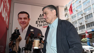 Υποψήφιος για την προεδρία του ΣΥΡΙΖΑ ο Ευκλείδης Τσακαλώτος