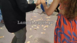 Λαμία: Γέμισε η πίστα με χιλιάδες ευρώ σε γλέντι βάπτισης!