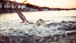 «Παγίδα θανάτου» η θάλασσα: 6χρονο αγοράκι πνίγηκε στο Καβούρι