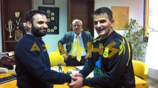 Στήριξη Λάσκαρη σε Κυζερίδη