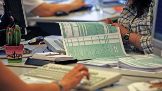 Φορολογικές δηλώσεις 2023: Τέλος χρόνου για τις αιτήσεις - Ποιοι θα κληθούν να πληρώσουν πρόστιμο