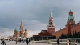 Μεντβέντεφ: «Οι αλήτες και τα τέρατα καταλαβαίνουν μόνο από ωμότητα και βία»