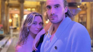 Τσιτσιπάς: Το τρυφερό φιλί από την Μπαντόσα για τα γενέθλιά του