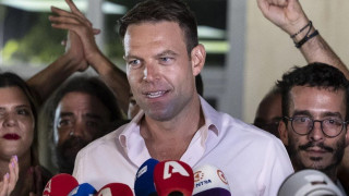 Διεθνή ΜΜΕ: «Ένας πρώην trader της Goldman Sachs στο τιμόνι του αριστερού ΣΥΡΙΖΑ»