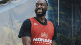 Kέμπα Ουόκερ: «Ανυπομονώ να ζήσω τις άγριες έδρες της Ευρωλίγκας»