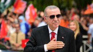 Κατεχόμενα - Ερντογάν: «Τιμά» την εισβολή με εγκαίνια και εθνικό... παλμό