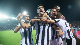 Η UEFA αποθεώνει τον Κουλιεράκη