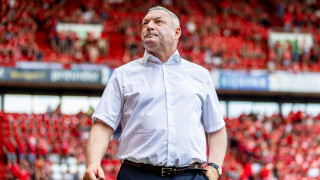 LIRA 100: Ο πολύπειρος Ρον Γιανς δίνει αίγλη στον πάγκο της Ουτρέχτης