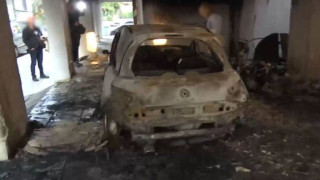 Θεσσαλονίκη: Φωτιά σε αυτοκίνητα και μοτοσικλέτα σε πιλοτή στην Τούμπα