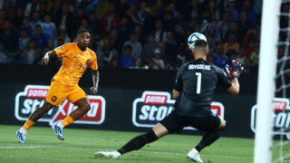 Κι άλλη επέμβαση ο Βλαχοδήμος, μένει το 0-0 με την Ολλανδία