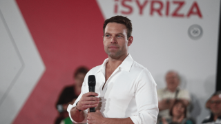 Διασταυρώσαν τα ξίφη τους στο Twitter Αυλωνίτου και Κυρίτσης για τα τεκταινόμενα στον ΣΥΡΙΖΑ - «Στον Τσίπρα δεν έλεγε τέτοιες μαγκιές»