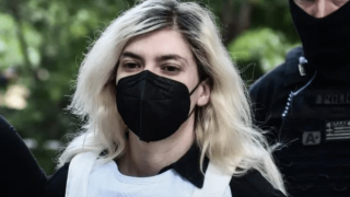 Η Ρούλα Πισπιρίγκου ζήτησε την επιστροφή του Αλέξη Κούγια στην υπεράσπισή της