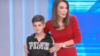 Χαμός στο Twitter με την απαράδεκτη κίνηση της Στεφανίδου, για τη μάνα των δύο νεκρών παιδιών στην Αχαΐα