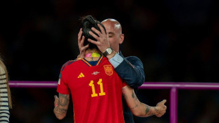 Τριετής αποκλεισμός της FIFA σε Ρουμπιάλες για το φιλί στην Ερμόσο