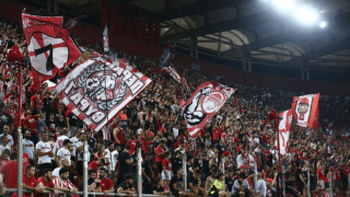 Ο τιμωρημένος Ολυμπιακός έβγαλε εισιτήρια για το ντέρμπι με τον ΠΑΟΚ