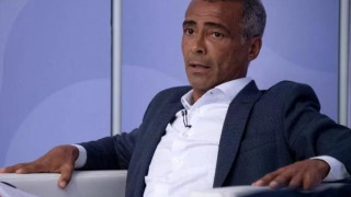 Ρομάριο: Χώρισε με 23χρονη φοιτήτρια και έκανε δεσμό με 25χρονη TikToker (pics)