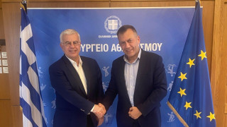 Συνάντηση Σιμόπουλου - Βρούτση για την έξαρση της οπαδικής βίας στη Θεσσαλονίκη