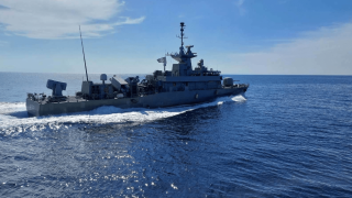 Ο Ελληνικός Στόλος βγήκε στο Αιγαίο κάνοντας επίδειξη ισχύος