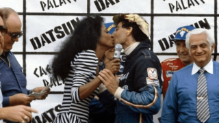 Η F1 επιστρέφει στο Λας Βέγκας: Οι ένδοξες εποχές με το φιλί στο στόμα της Νταϊάνα Ρος στον νικητή