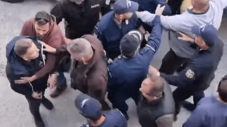 Ο Κούγιας  λίγο έλειψε να κατεβάσει το σορτσάκι του διαιτητή μετά την ήττα της Κορίνθου! (vid)