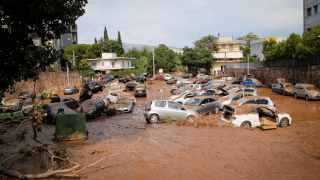 Στο «ευρω-σκαμνί» η Ελλάδα για πλημμυρικούς χάρτες και απόβλητα - Τι απαντά το Υπουργείο Ενέργειας για τις παραπομπές