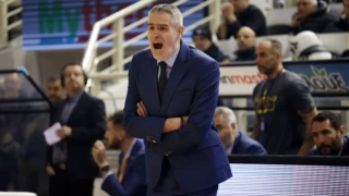 Ο Άρης προσπάθησε ν’ ανέβει… δέκα σκαλοπάτια, αλλά έχει ζήτημα στη γραμμή των ψηλών