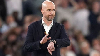 Τεν Χαγκ: «Κανένα χάος στα αποδυτήρια»