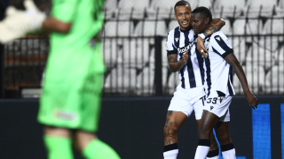 Σιγά μην άφηνε το θέμα με τους Αφρικανούς στην τύχη του