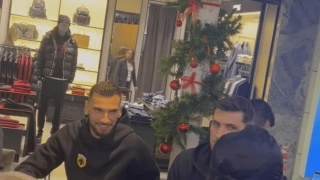 Οι γιοί του Δημήτρη Μήτογλου, Ντίνος και Σίμος, μαζί πριν πετάξουν με τις ομάδες τους