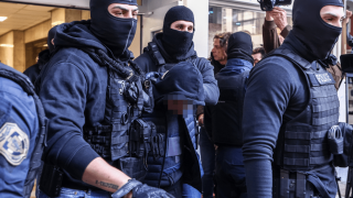 Τραυματισμός αστυνομικoύ στο Ρέντη: Προθεσμία για να απολογηθεί ο 18χρονος