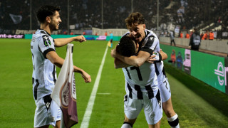 Ο ΠΑΟΚ κάνει παρέλαση, οι άλλοι άρχισαν να «στραβοπατούν», μοιραία ήρθε η πρωτιά