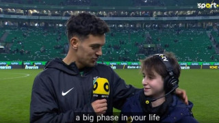 Ο Πέδρο Γκονσάλβες αποθέωσε ζωντανά παιδί που νίκησε τον καρκίνο (vid)