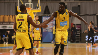 Σαρωτικός ο Άρης απέναντι στην Σλασκ