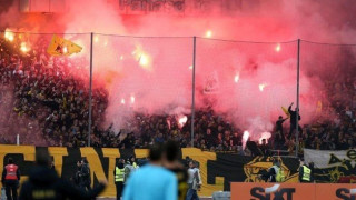 Με πρόστιμο κινδυνεύει η ΑΕΚ για τις φωτοβολίδες...