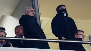 Αντί να αλλάξει τους Ελληνες ας κάνει έναν μεγάλο ΠΑΟΚ