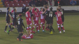 Αποβλήθηκε μισό λεπτό μετά την έναρξη του αγώνα! (video)