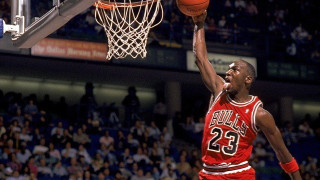 Η ζωή και η καριέρα του «αέρινου» Μάικλ Τζόρνταν! (videos)