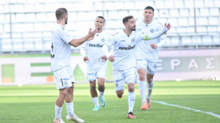 Άλμα εξάδας για τον Ατρόμητο, παράπονα από τη διαιτησία στον Βόλο