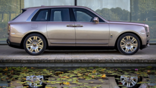 Μία και μοναδική Rolls-Royce πουλήθηκε στην Ελλάδα για το 2023 και την πήρε ιδιοκτήτης μεγάλης ΠΑΕ (pics)