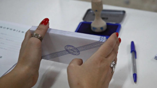 Γκάλοπ Marc: Οι γάμοι των ομόφυλων και η υιοθεσία από ομόφυλα ζευγάρια