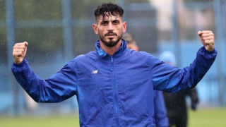 Σαμέτ Ακαϊντίν: Ποια είναι η πανέμορφη Τουρκάλα σύντροφός του