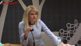 «Ξέφυγε» η Τζάκρη στην ομιλία της για τους αγρότες: «Κοινώς τον...ήπι@με!»